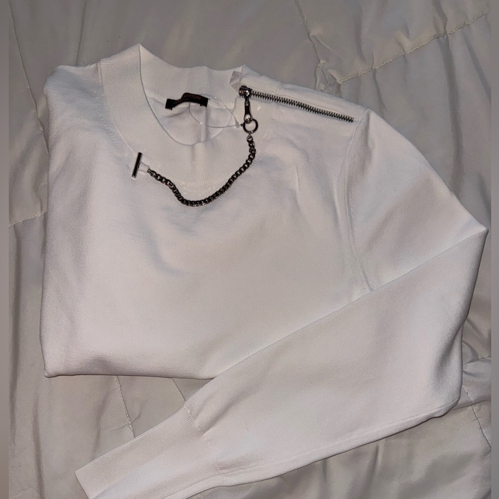 Louis Vuitton chain zipper detail sweater (fits like a Medium)